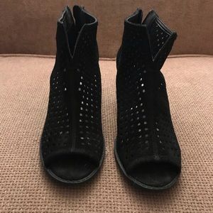 Dirty Laundry booties. Size 8. Excellent condition